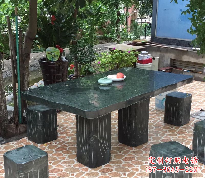 湖州庭院长方形石桌凳雕塑
