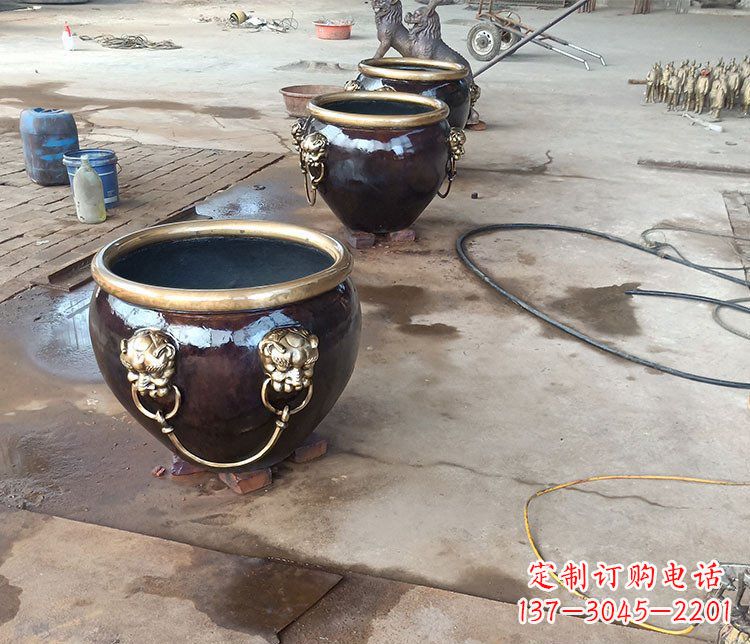 湖州铜雕故宫狮子头水缸雕塑