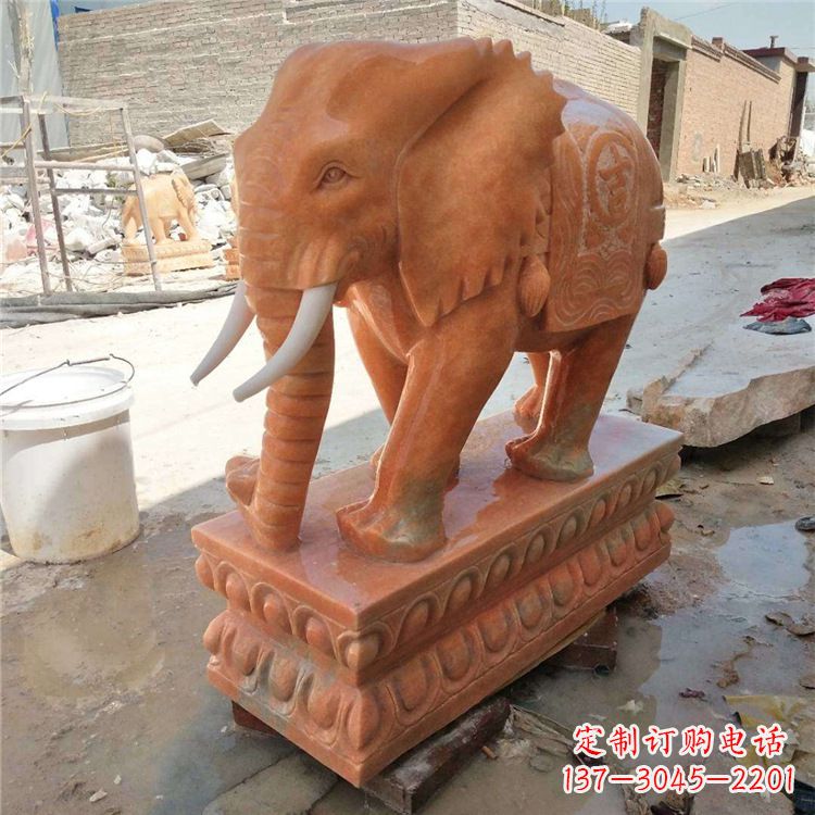 湖州晚霞红石雕大象