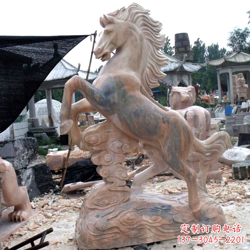 湖州晚霞红石雕马生肖动物雕塑