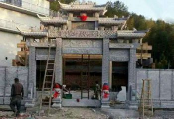 湖州三门仿古石雕牌坊打造质感升级的精致建筑
