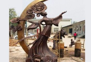 湖州中领雕塑：精美嫦娥月亮铜雕