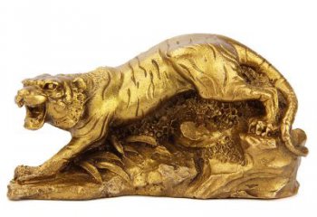 湖州中领雕塑生肖铜虎鎏金摆件，是一款以生肖虎…