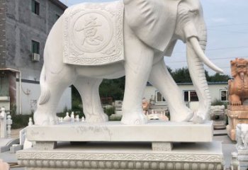 湖州精美汉白玉雕塑：观音大象