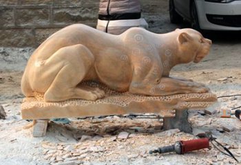 湖州中领雕塑：精美雕刻豹雕塑
