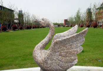 湖州优雅迷人的天鹅雕塑