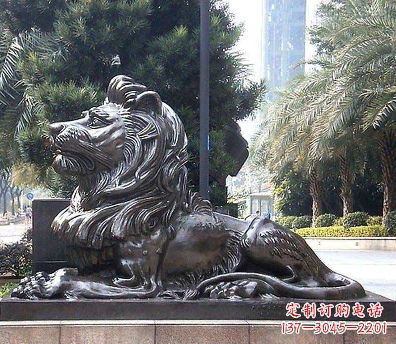 湖州卧着的西洋狮看门狮子铜雕