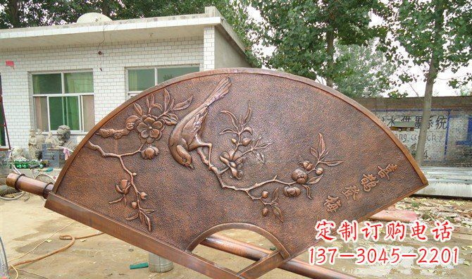 湖州喜鹊登梅扇子景观铜浮雕