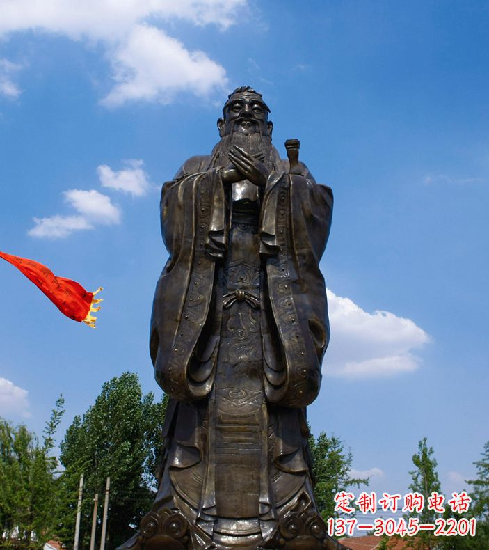 湖州校园里的孔子雕像