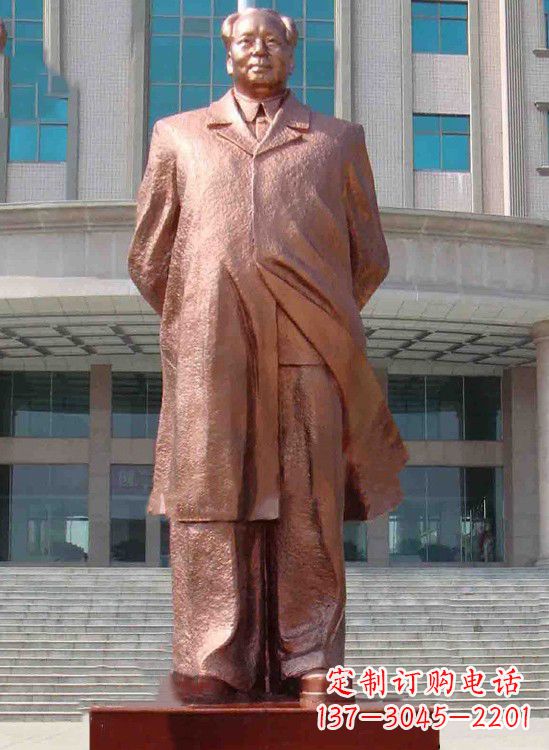 湖州校园毛主席铜像