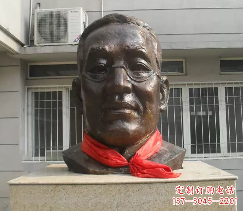 湖州张伯岑校园名人头像铜雕