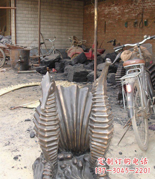 湖州铸铜海马小区动物铜雕